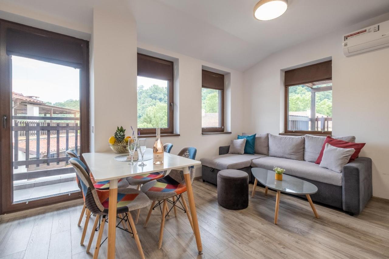 Tarnovgrad Apartments - Free Parking Wielkie Tyrnowo Zewnętrze zdjęcie