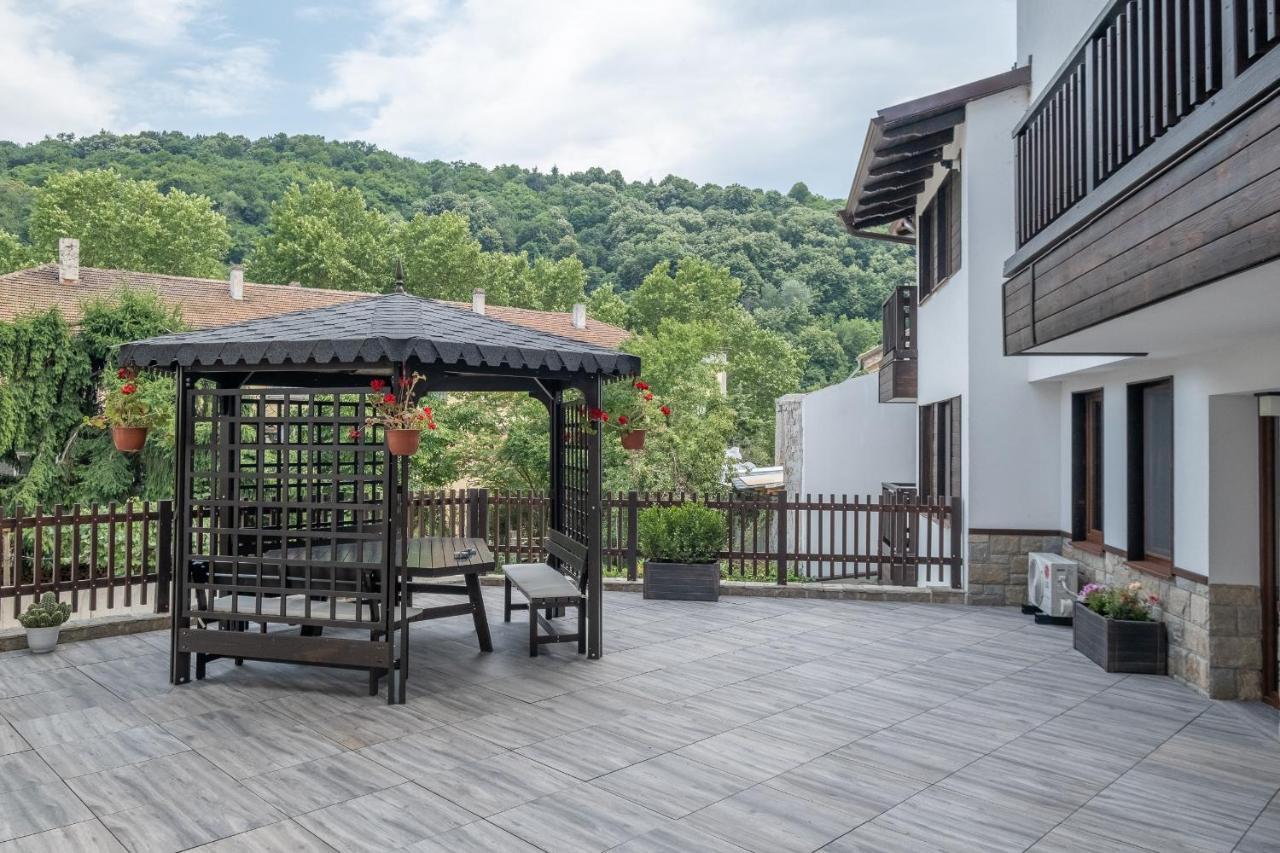 Tarnovgrad Apartments - Free Parking Wielkie Tyrnowo Zewnętrze zdjęcie
